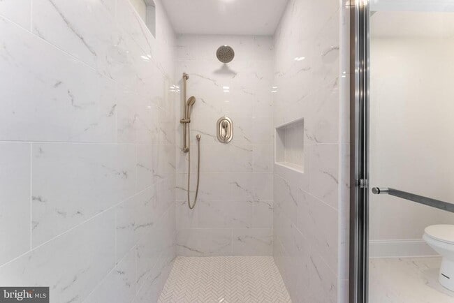 Building Photo - 209 Merion Ave