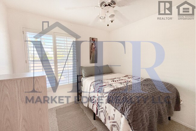 Building Photo - 4Bed/2Bath Home In Glendale w/Golf Course ...