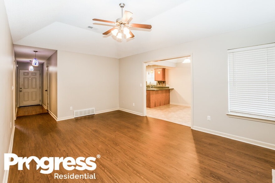 Building Photo - 1417 Marhill Cove