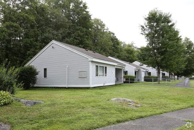 Building Photo - Twenty One Dowd