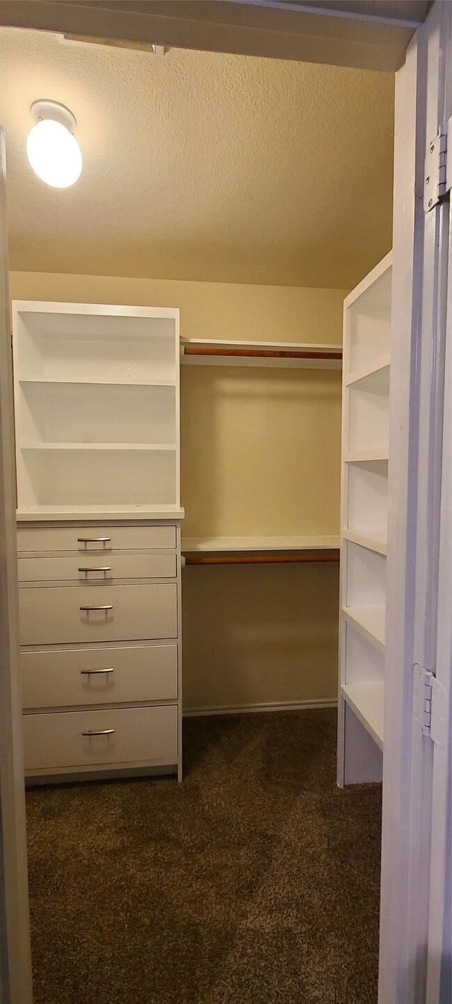 Building Photo - 19042 Remington Mill Dr