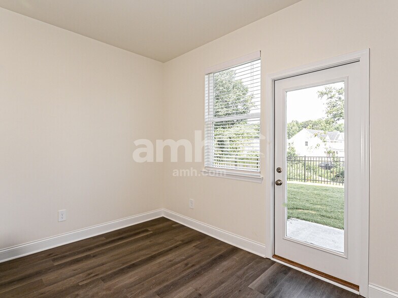 Building Photo - 3316 Emzy Dr