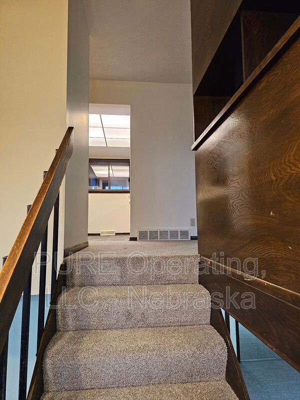 Building Photo - 14028 Madison Cir