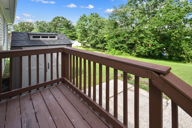Building Photo - Pet Friendly Four Bedroom!