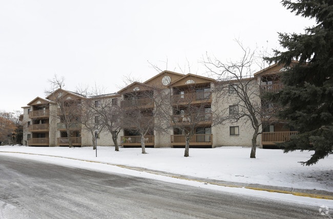 Building Photo - Cedar Pointe Properties