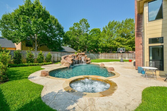 Building Photo - 20115 Anson Falls Ct