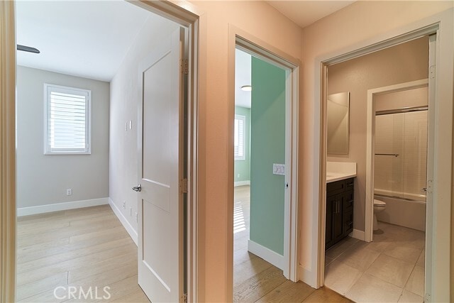 Building Photo - 6 Transport