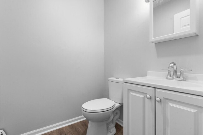Half Bath - 670 Middletown Ave