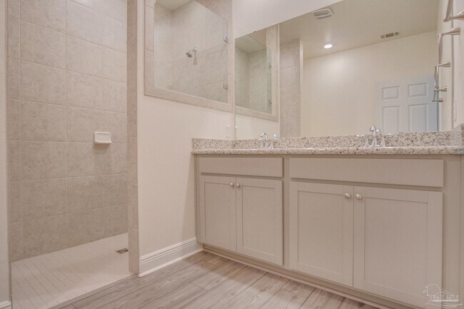 Building Photo - 4620 Sago Palm Cir