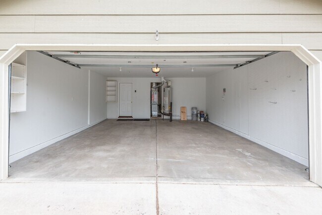 Building Photo - 63251 Gallop Ct