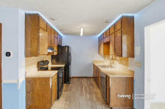 Building Photo - 213 Carter Rd