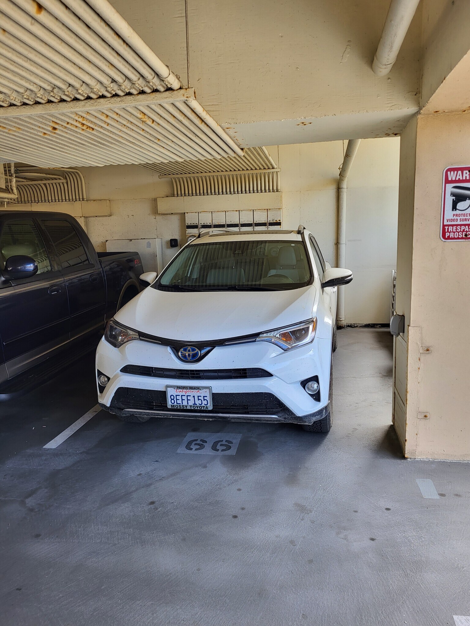 1st floor garage parking spot - 4944 Cass St
