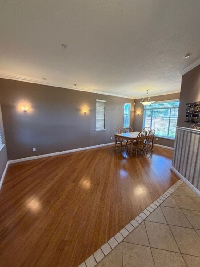 Building Photo - Convenient 3 Bed Home in Sycamore Ranch, Woodland, Near Bel Air Market & Pioneer High