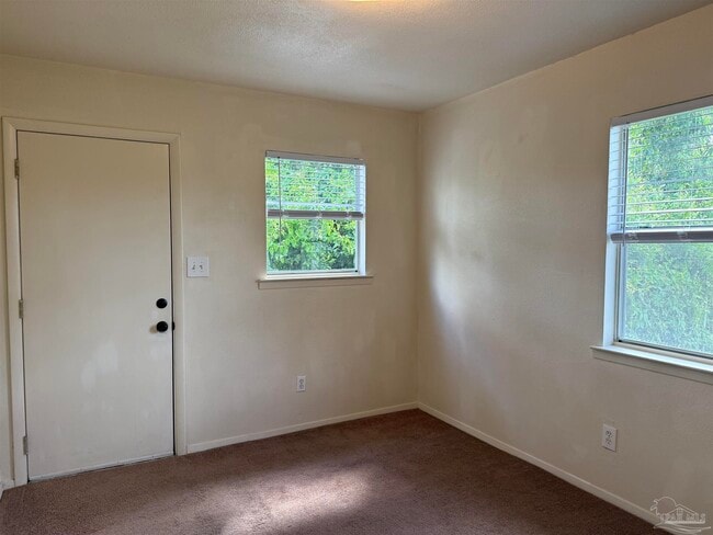 Building Photo - 1416 N 6th Ave