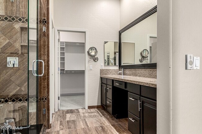 Building Photo - 15211 E Staghorn Dr