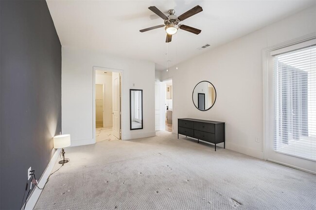Building Photo - 1508 Blodgett St