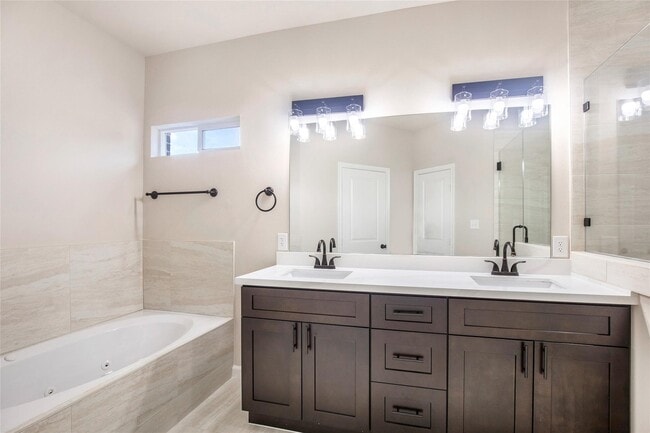 Building Photo - 322 Carlos Leal Dr