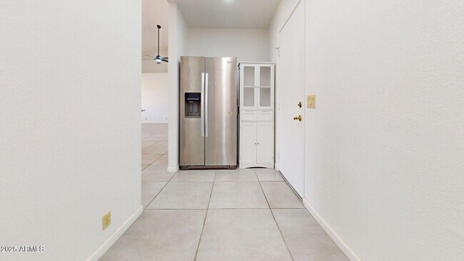 Building Photo - 9814 W Menadota Dr