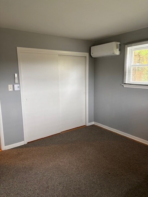 Building Photo - 208 Coolidge Way