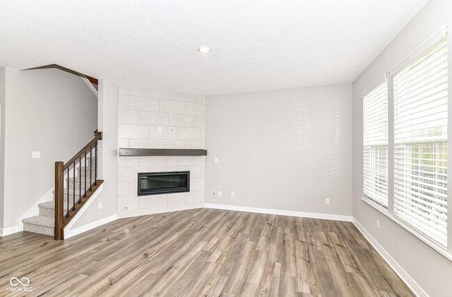 Building Photo - 6872 Sunstone Pl