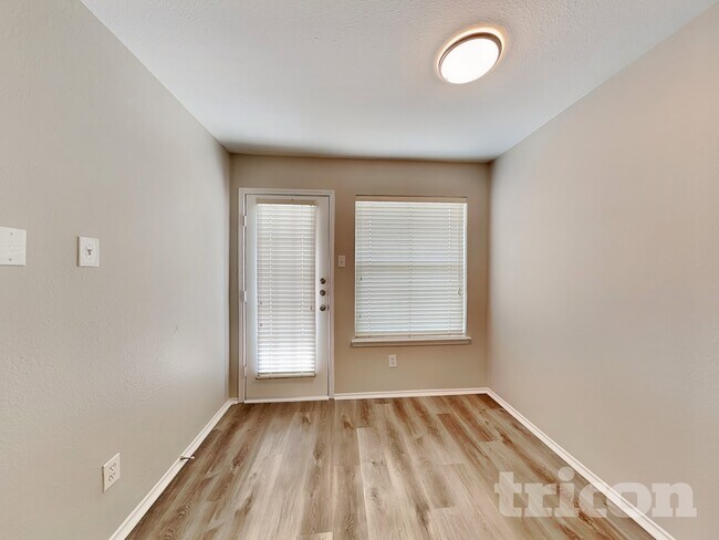 Building Photo - 1214 Crooked Creek Ct