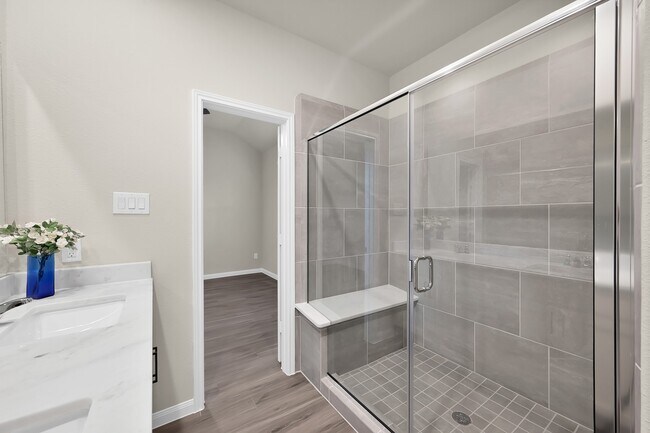 Building Photo - 3346 Torrey Pines Dr