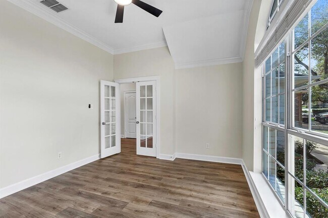 Building Photo - 10805 Ariock Ln