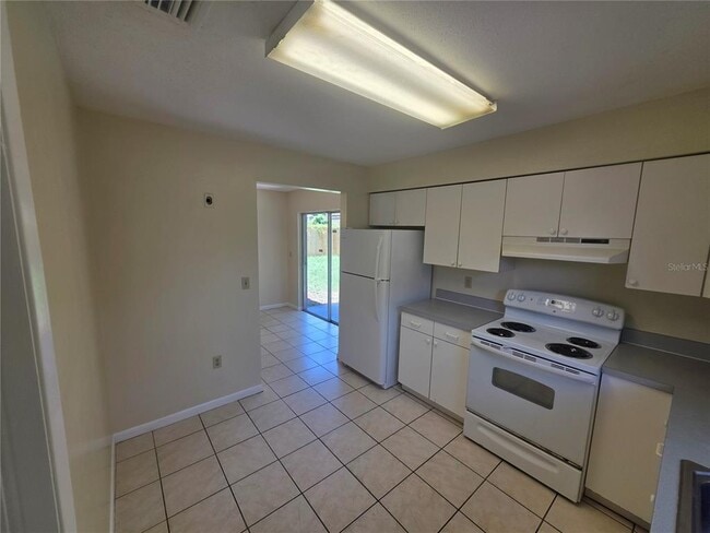Building Photo - 7334 Ponderosa Dr