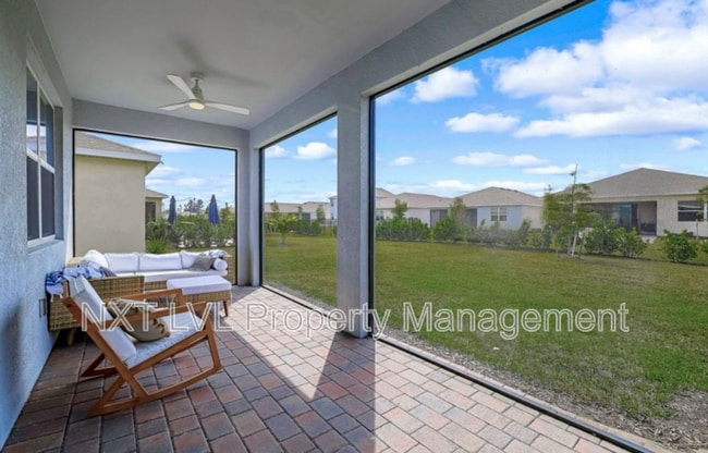 Building Photo - 440 Coral Reef Pl