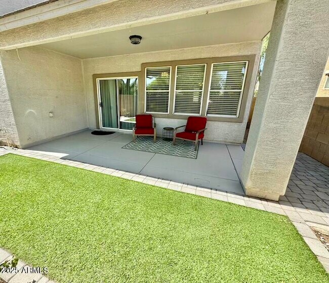 Building Photo - 4235 E Betsy Ln
