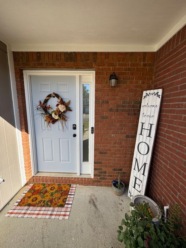 Building Photo - 178 N Spring View Dr