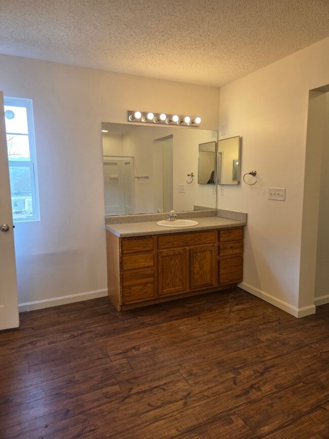 Building Photo - $2,350 - 4 Bedroom 2.5 Bathroom Unfurnished Home Near WCU