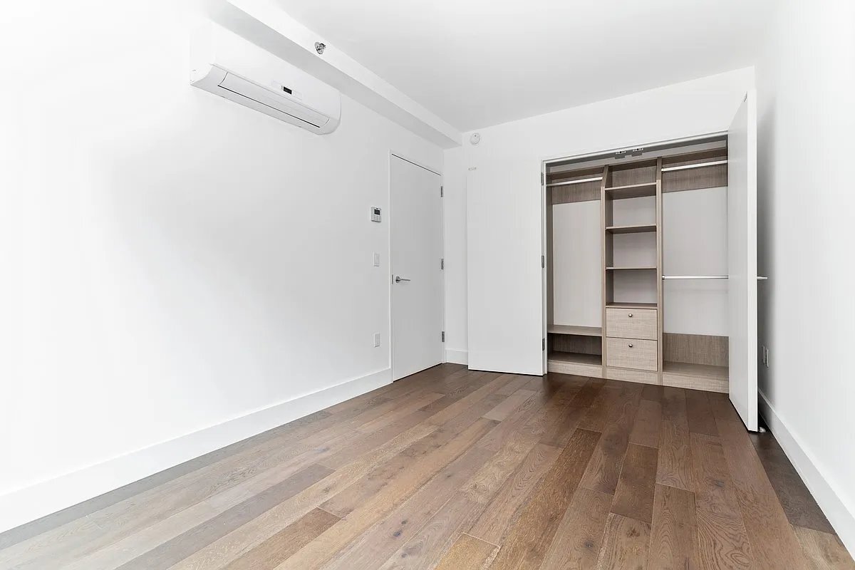 Building Photo - 227 Lexington Ave