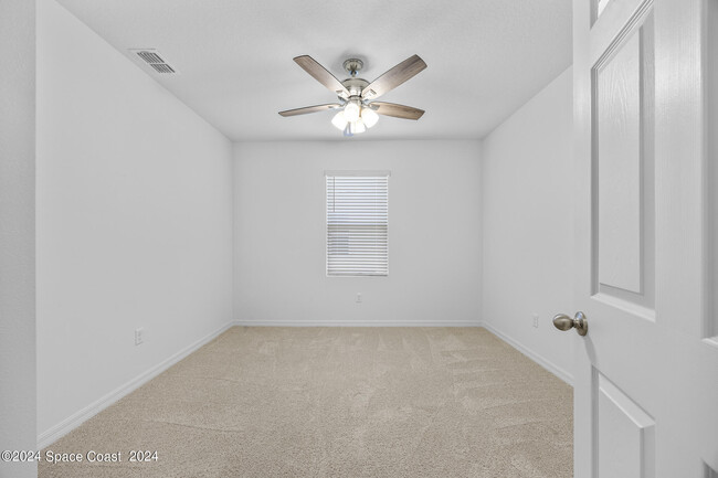 Building Photo - 1253 Dunes Ave