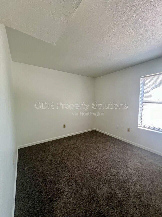 Building Photo - 420 Tennessee St NE