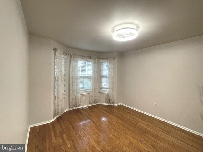 Building Photo - 1503 Liberty Ct