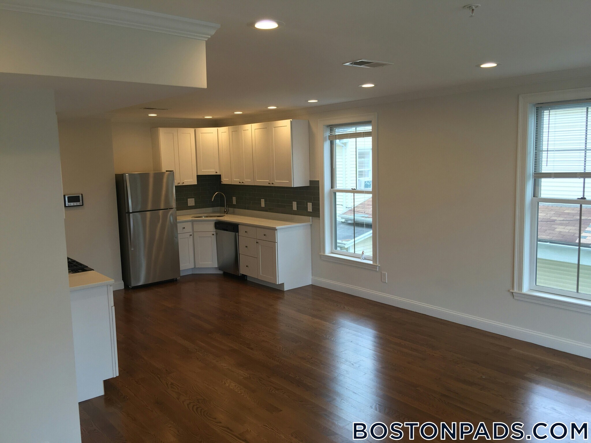 Building Photo - 2747 Washington St