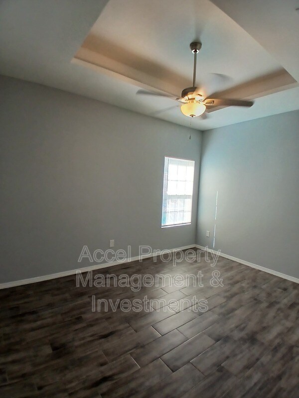 Building Photo - 1805 Cari Nicole Ave