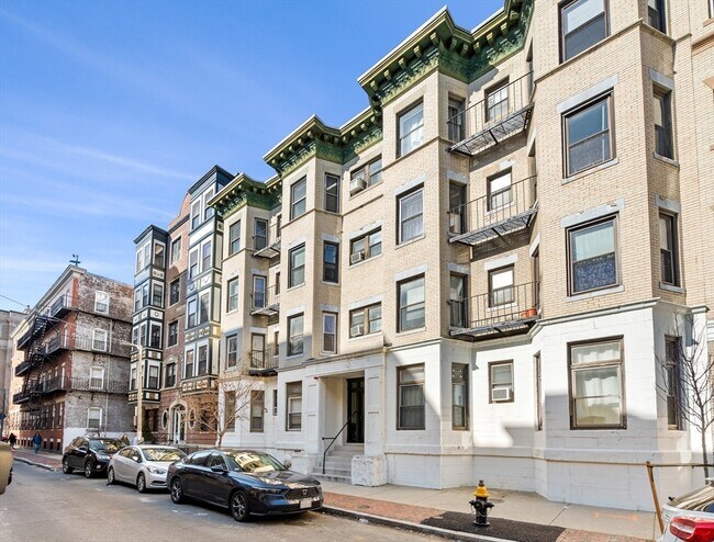 Primary Photo - 65 Burbank St