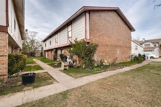 Building Photo - 3071 Olympia Dr