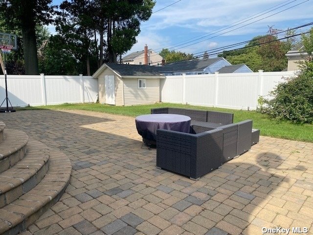 Building Photo - 6 Roberta Ln