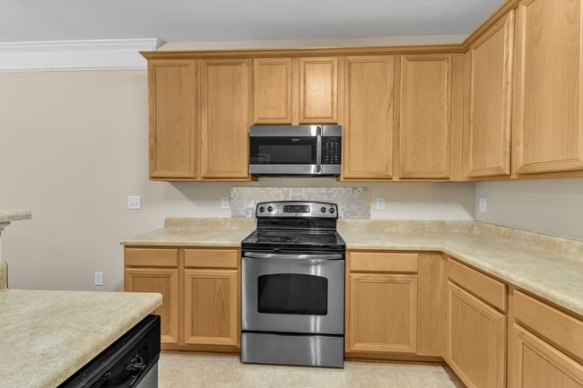 Building Photo - Charming 3-bedroom, 2-bathroom home nestled in the heart of Wake Forest