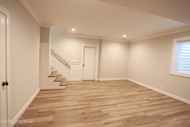 Building Photo - 6224 Mistflower Cir