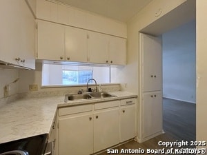 Building Photo - 311 E San Antonio Ave