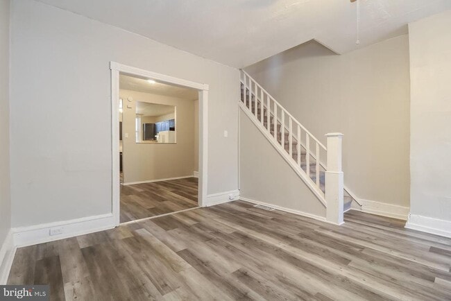 Building Photo - 5858 Walton Ave