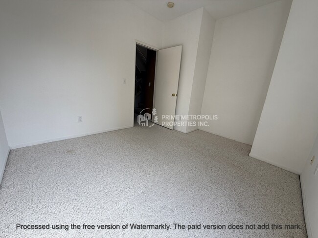 Building Photo - 643 Atherton Pl