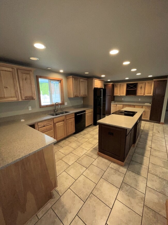 Building Photo - 13304 209th Ave SE