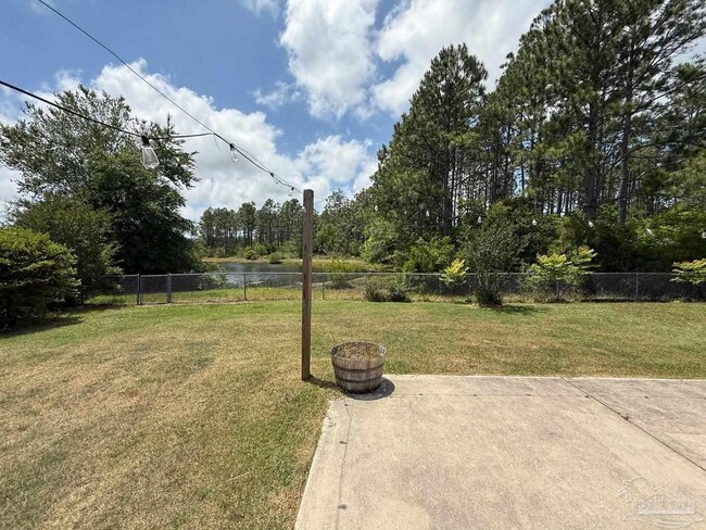 Building Photo - 10609 Creek Ridge Dr