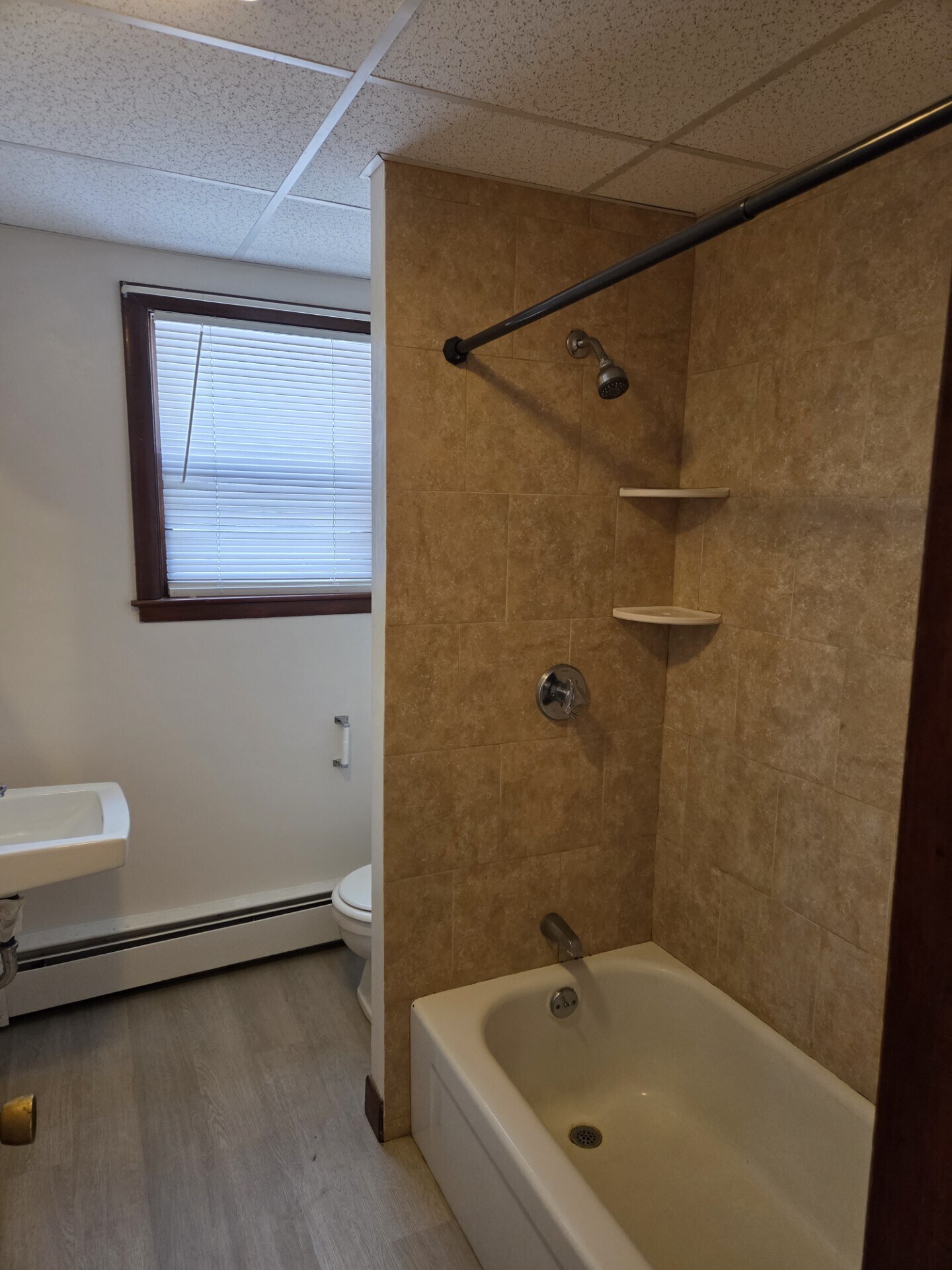 Building Photo - 2 School Ct