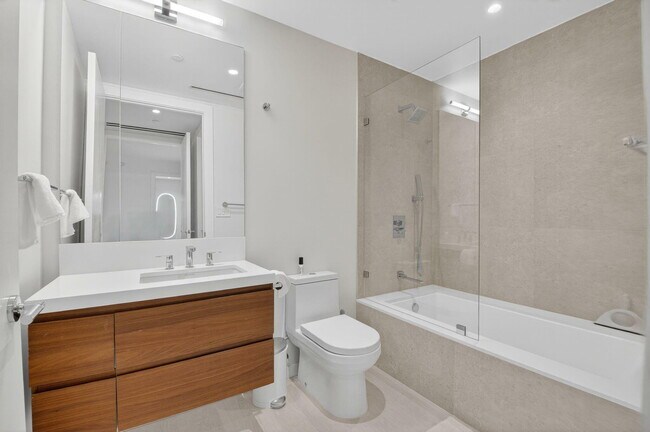 Building Photo - 200 SE Mizner Blvd